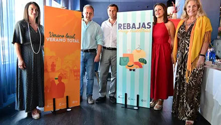 Imagen del acto de presentación de la campaña de Cádiz Centro Comercial Abierto.