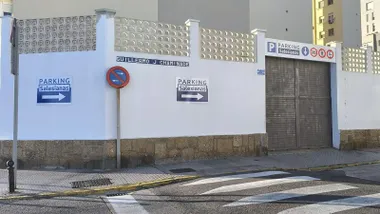 Parking Salesianas, en el colegio del mismo nombre