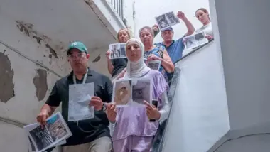 Familias de la finca número 19 de la calle Javier de Burgos