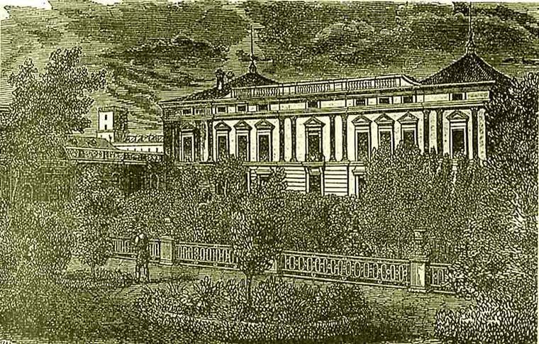 La misteriosa 'Casa de los Alfileres' en Madrid