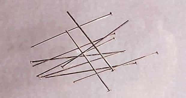 Acutomancia, la adivinación por agujas y alfileres