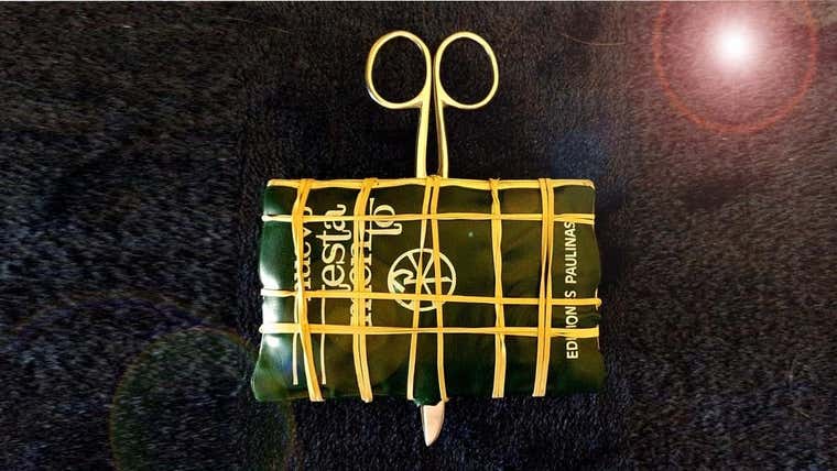 ¿Sabes jugar al juego esotérico de la tijera y el libro?