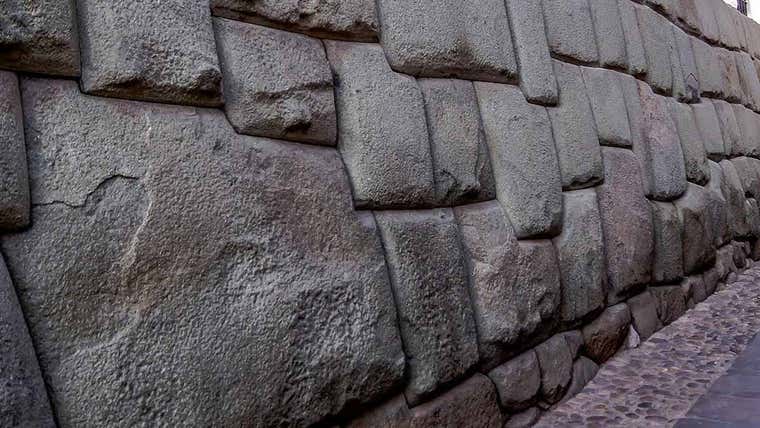 Piedras poligonales: ¿Cuál era el secreto de los antiguos constructores?
