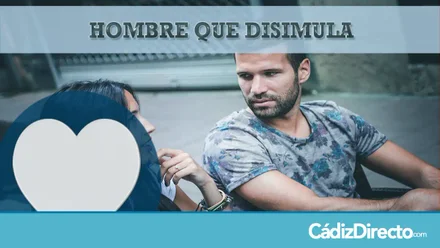 Hombre disimulando