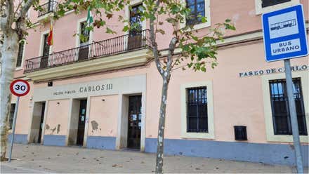 Radiografía de la matriculación en Cádiz. Denuncian una estrategia de privatización encubierta