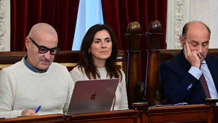 La concejala de Vivienda de Cádiz, Ana Sanjuán, en un Pleno municipal