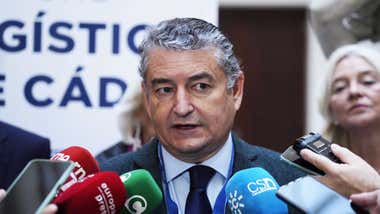 Antonio Sanz atiende a la prensa en una imagen de archivo