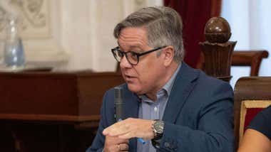 El PSOE carga contra Bruno García por su “pasividad” ante el problema de los pisos turísticos en Cádiz