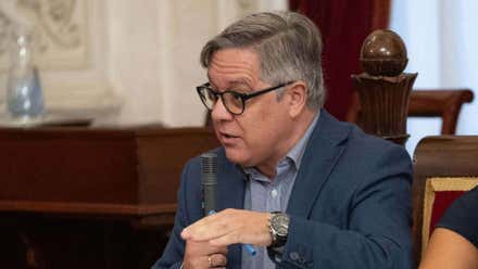 El PSOE afirma que el alcalde de Cádiz “sigue perdido ante el problema de la vivienda“