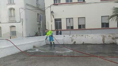 Alerta de UGT: “Cádiz ya es sinónimo de basura, mugre, hedor, lodazal...”