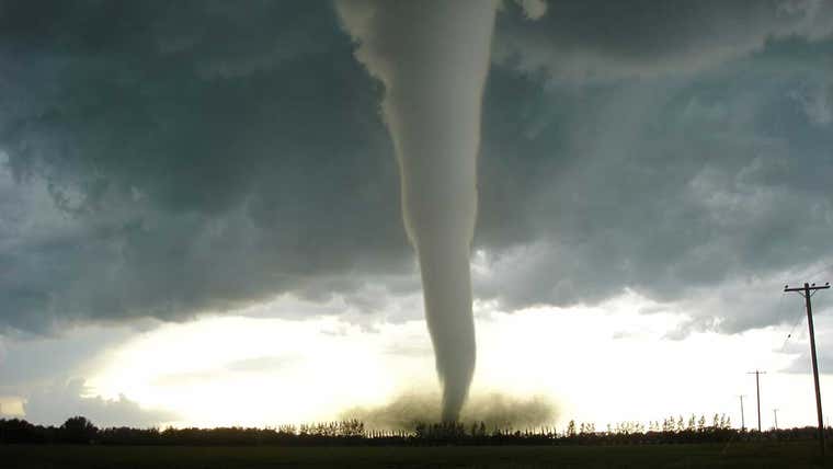 Cuando el mayor tornado de la historia de España arrasó Cádiz