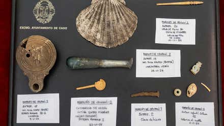 El yacimiento de Marqués de Coprani saca a la luz restos de hace más de 2.500 años de las épocas fenicia y romana de Cádiz