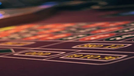 La ruleta frente a otros juegos de azar: ¿Por qué tiene tanto éxito?