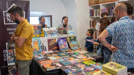 Falla y Serrat protagonizan la cuarta jornada de la Feria del Libro de Cádiz