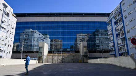 La oposición cuestiona el acuerdo comercial del estadio y exige transparencia al Ayuntamiento