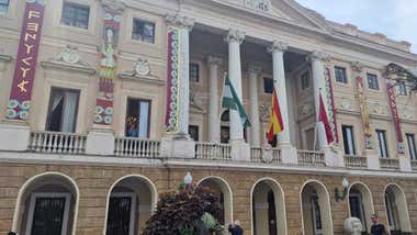 Ya hay fecha de emisión en Cuarto Milenio de su sesión de cazafantasmas en el Ayuntamiento de Cádiz