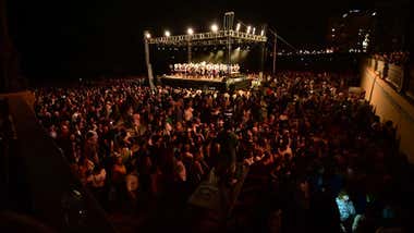 El Ayuntamiento de Cádiz destaca el impacto económico en la ciudad del espectáculo de La Fura