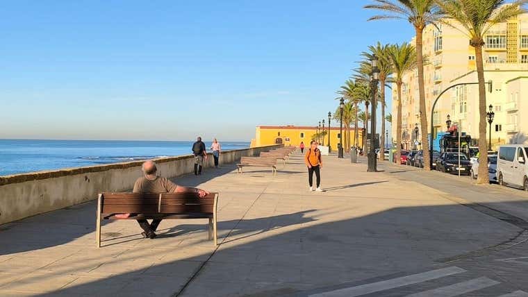 La semana en Cádiz comienza con buen tiempo, pero llega una alerta amarilla por fuertes vientos de Levante