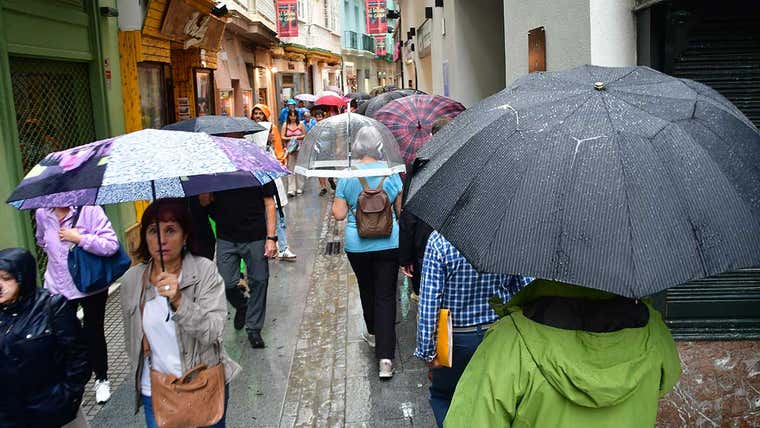 La DANA se deja sentir en la provincia de Cádiz: intensas lluvias y alertas amarillas