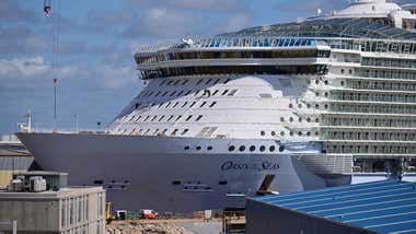 Dos personas heridas tras un conato de incendio en el crucero 'Oasis of the Seas' en Cádiz