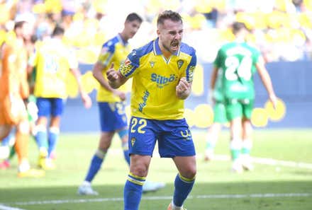 La valoración de la plantilla del Cádiz CF se desploma tras la pésima primera vuelta