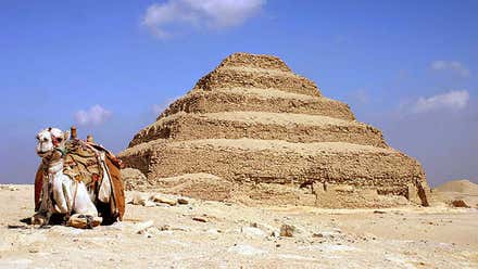 Pirámide egipcia de Djoser.