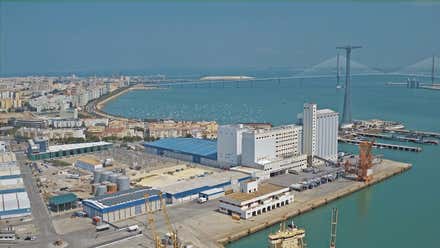 Rellenos que cambiaron Cádiz: la transformación de la Zona Franca