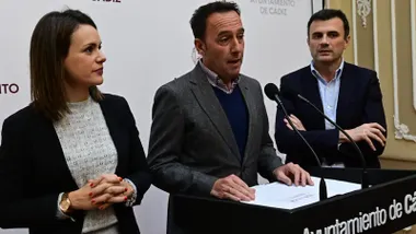 Cádiz cobrará el agua a los pisos turísticos a precio industrial