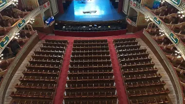 Interior patio de butacas del Gran Teatro Falla