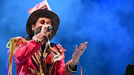 El cantante Antoñito Molina, pregonero del Carnaval de Cádiz