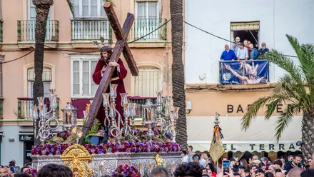 El Cristo de la Obediencia es una de las dos imágenes que procesionan esta Sábado de Pasión en Cádiz. Foto: Francisco Borja Chamorro.