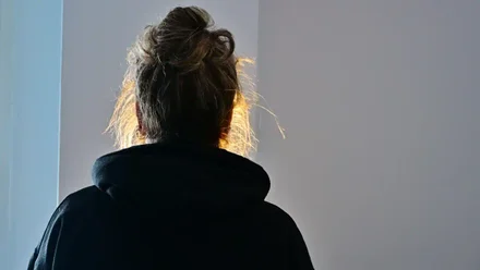 El silencio del Ayuntamiento de Cádiz empuja al desahucio a una mujer víctima de violencia de género