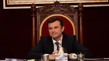 El alcalde de Cádiz, Bruno García, en un Pleno del Ayuntamiento