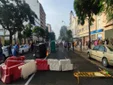 Así ha empezado la huelga del metal en Cádiz: barricadas, cortes de tráfico, trenes afectados y tensión en la Bahía