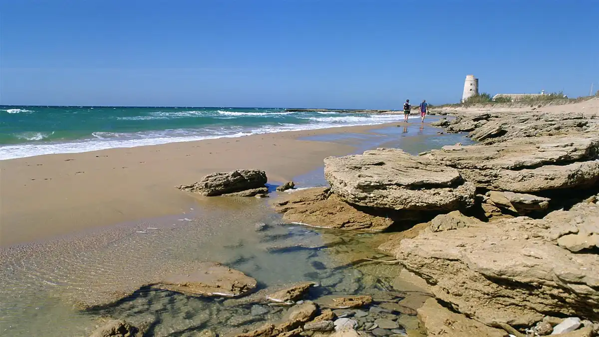 Playa de este destino recomendado por The Sun.