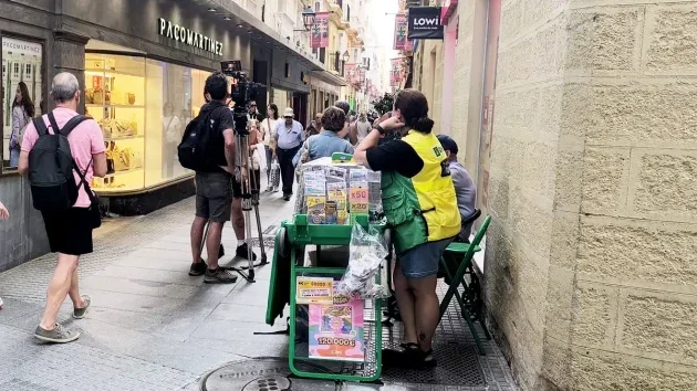 Comienza el rodaje en Cádiz de la serie que recupera la leyenda de Mágico González