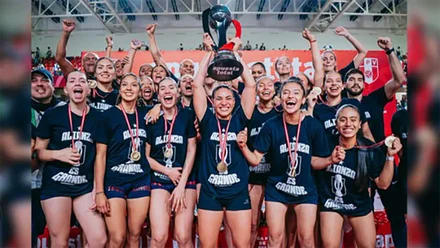 El equipo peruano «Alianza Lima» gana el campeonato nacional de voleibol femenino