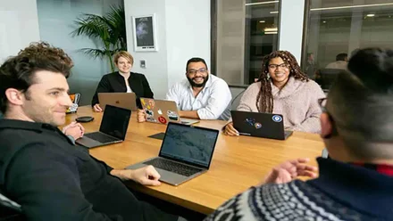 ¿Qué salidas profesionales tienen los jóvenes en Cádiz?