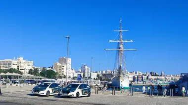 Elcano atracado en el muelle de Cádiz
