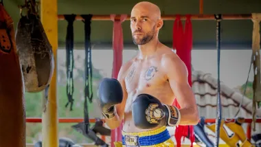 El gaditano Carlos Coello regresa tras un año de lesión: cómo seguir desde Cádiz su pelea en Tailandia
