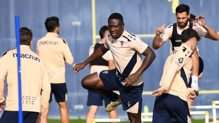 Mwepu, en una imagen en un entrenamiento del Cádiz CF