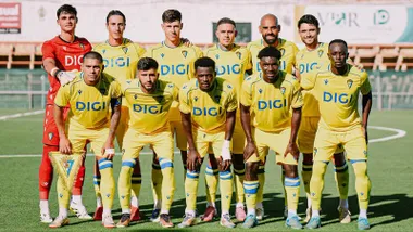 Once del Cádiz CF ante la AD Ceuta con Brian Ocampo luciendo el brazaleta de capitán