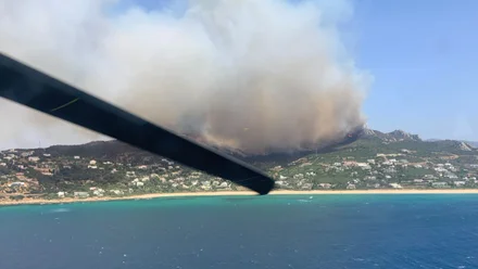 El incendio de Sierra de Plata desde el mar