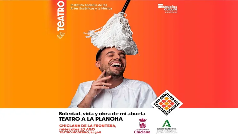 El actor Selu Nieto en un cartel naranja y blanco de la obra "Soledad".