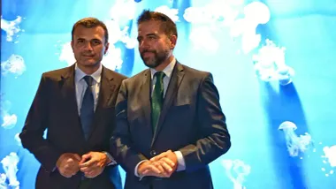 El alcalde de Cádiz, Bruno García. y el delegado especial de la Zona Franca, Fra González, en la inauguracion del Blu Zone Forum este 24 de septiembre. Foto: Eulogio García.