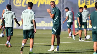 El técico Gaizka Garitano en n entrenamiento del Cádiz CF