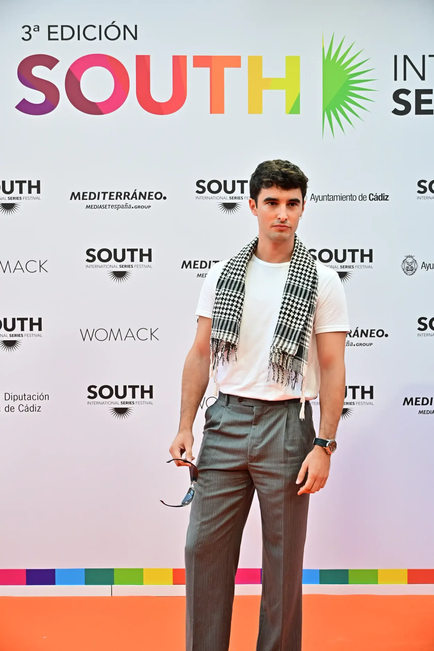 Paco Marquez con pañuelo palestino.