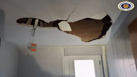 destrozos por la explosión de una bombona de butano