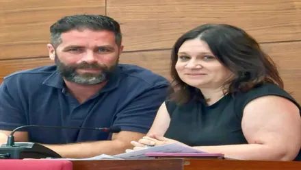 Susana Rivas denuncia en Chiclana la masificación y el desmantelamiento de la escuela pública andaluza