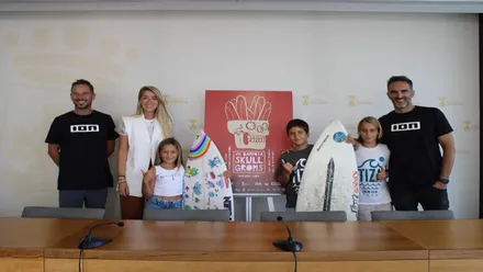 El campeonato Barrosa Skull Groms 2025 reunirá a los mejores surfistas junior en Chiclana